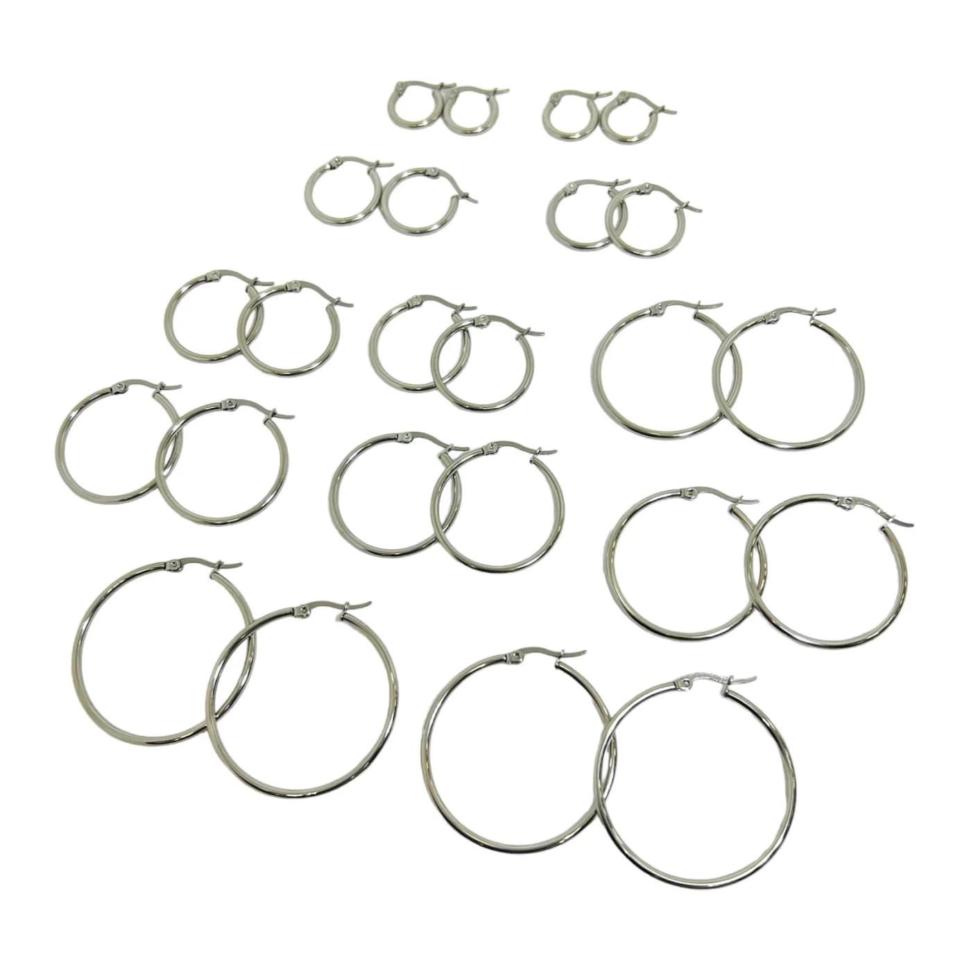 pack 12 pares de aros plateado (2x15mm, 2x20mm , 2x25mm, 2x30mm, 2x35mm, 2x40mm)