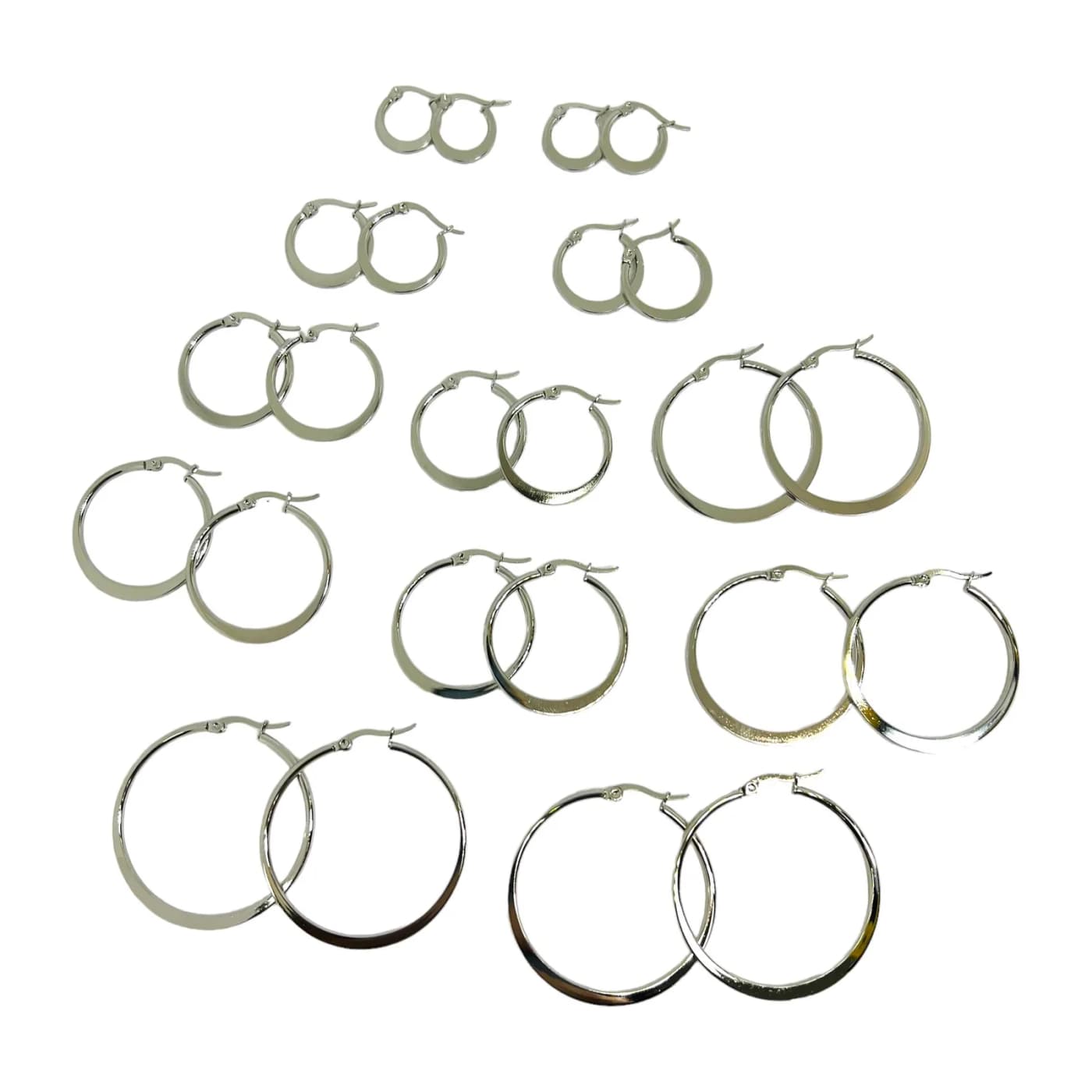 pack 12 pares de aros plateado (2x15mm, 2x20mm , 2x25mm, 2x30mm, 2x35mm, 2x40mm)