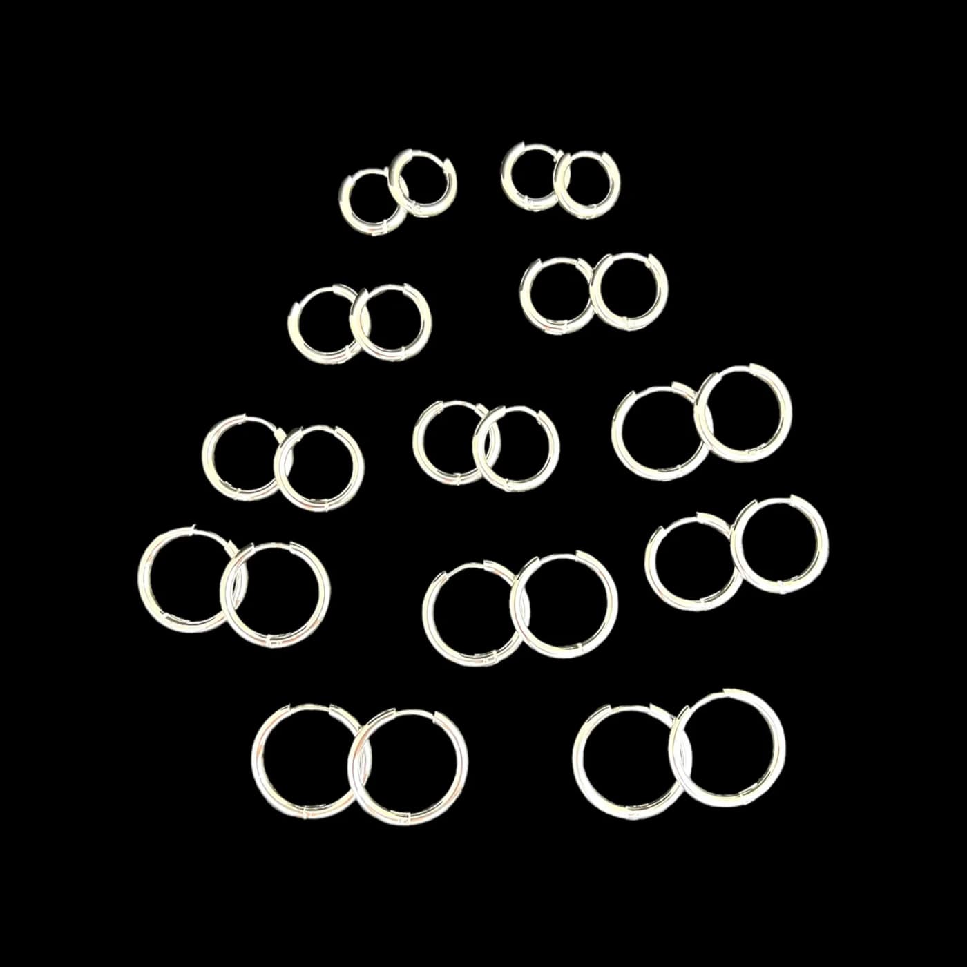 pack 12 pares de aros blanco (2x8mm, 2x10mm, 2x12mm, 2x15mm, 2x20mm, 2x25mm)
