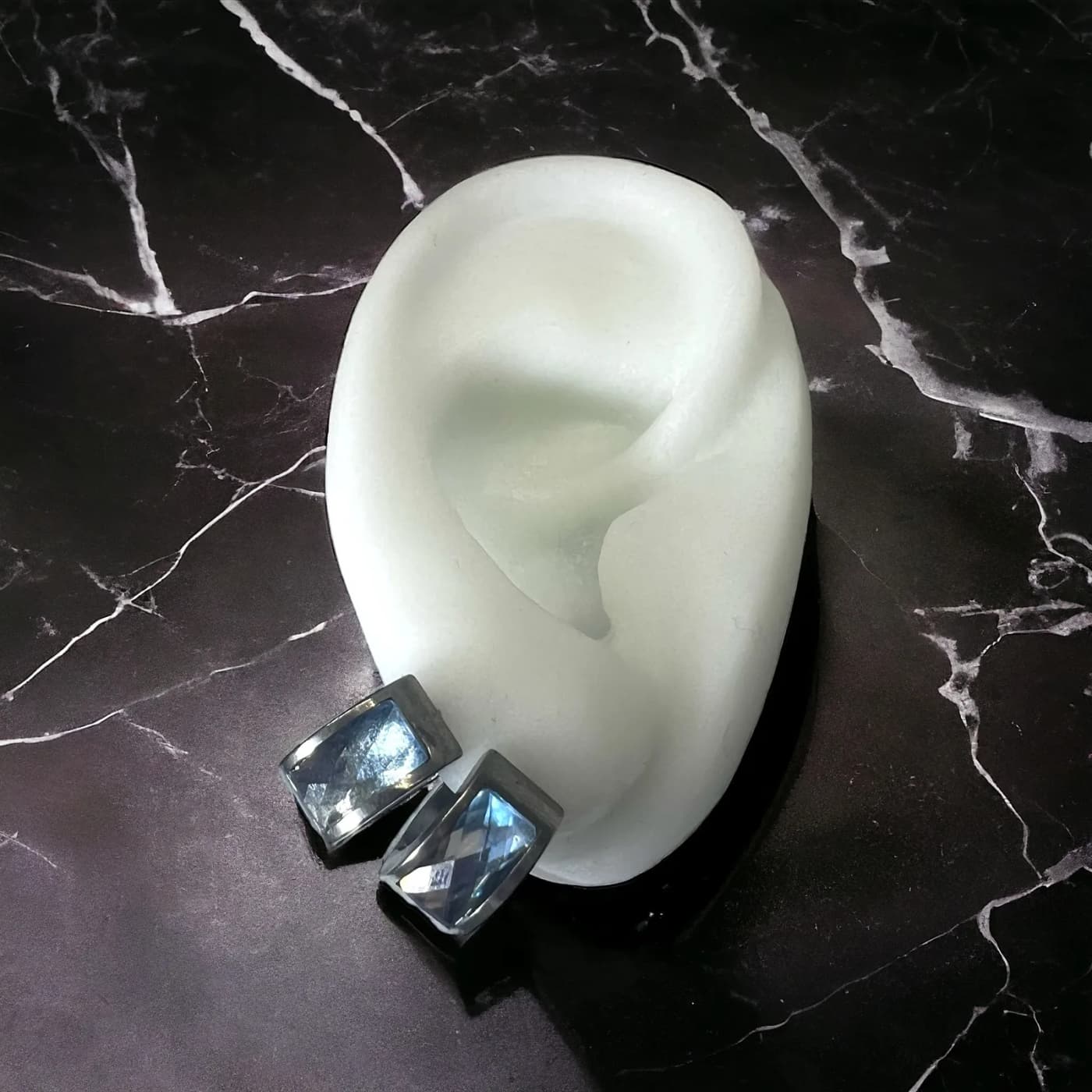 Aritos de plata con joyas celeste