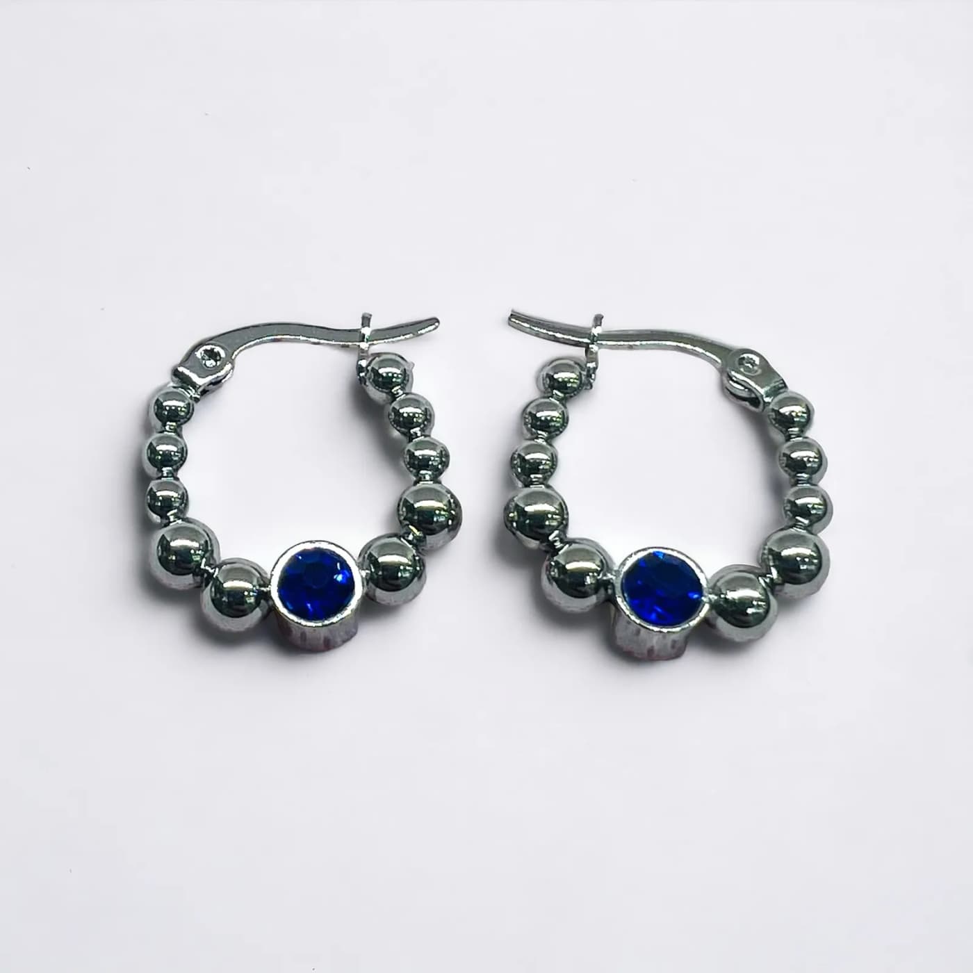 Aritos plata con joya azul (20mm)