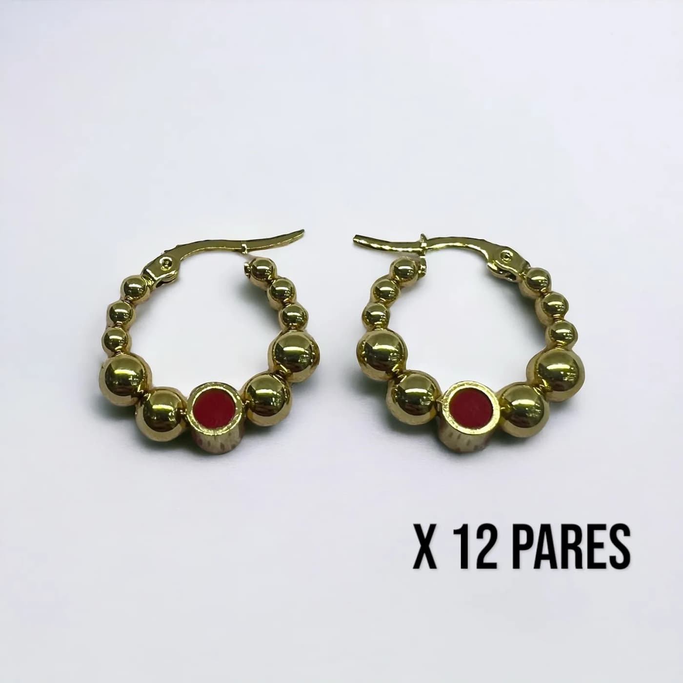Pack 12 aritos dorado con joya rojo mate (20mm)