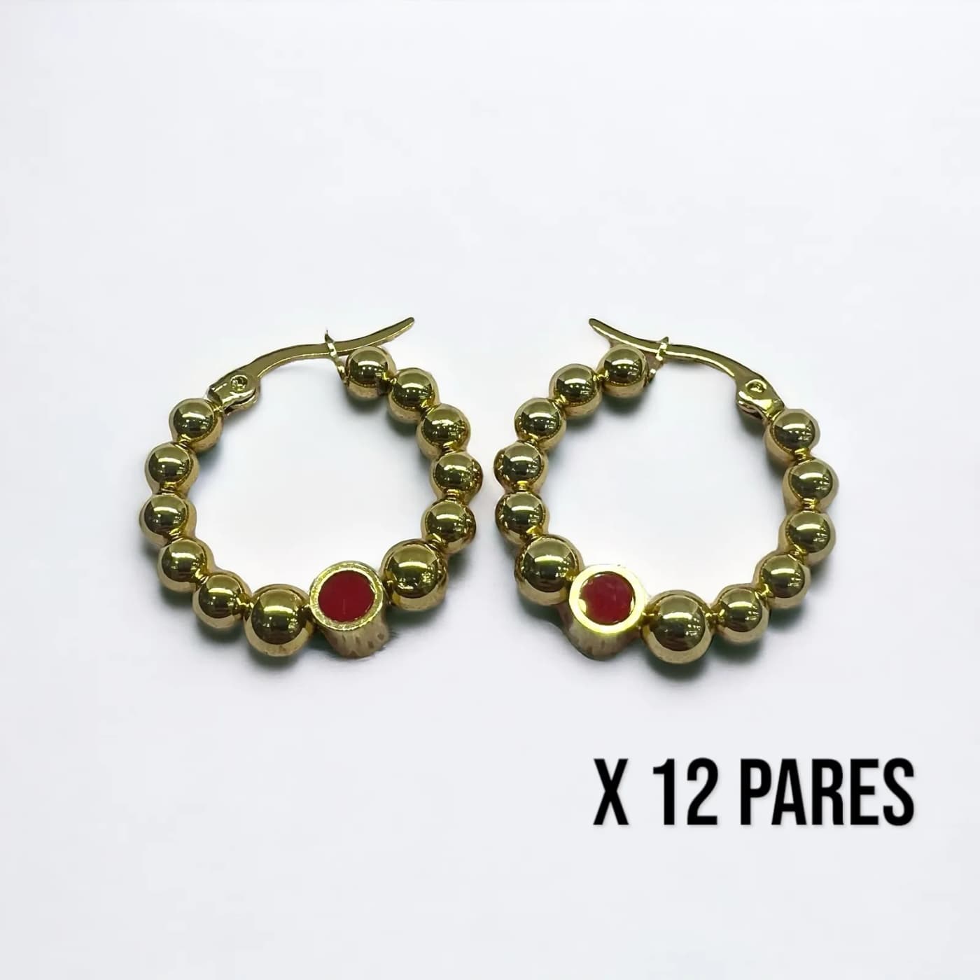 Pack 12 aritos dorado con joya rojo mate (25mm)