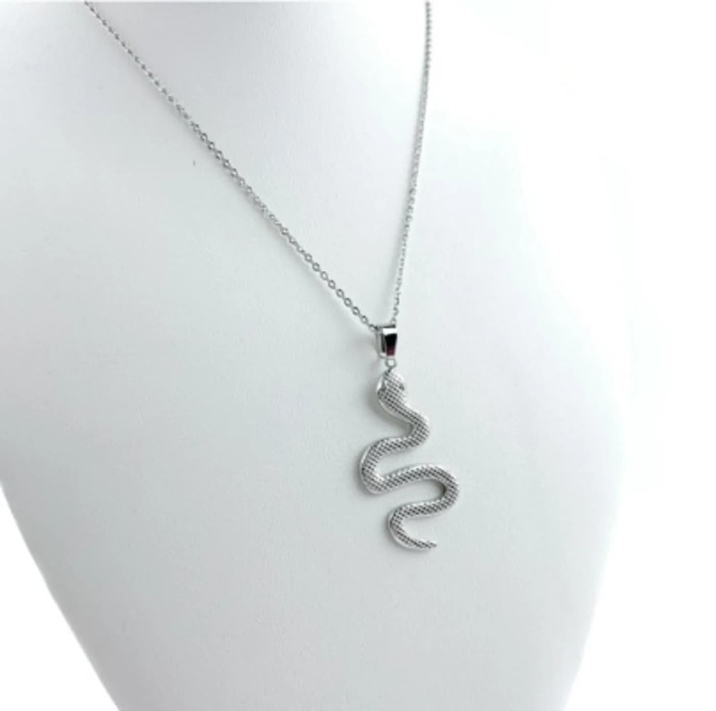 COLLAR DE SERPIENTE P