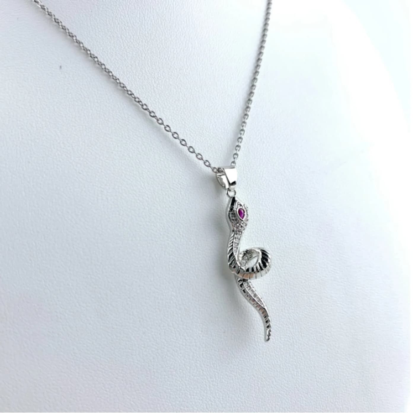 collar de serpiente p