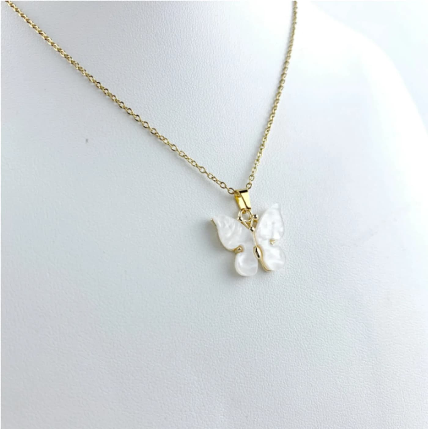 collar de mariposa do