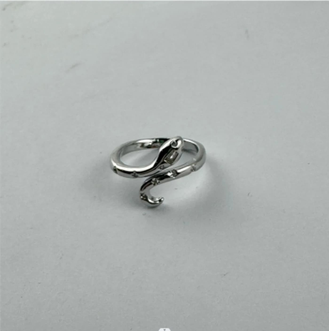 anillo de serpiente p