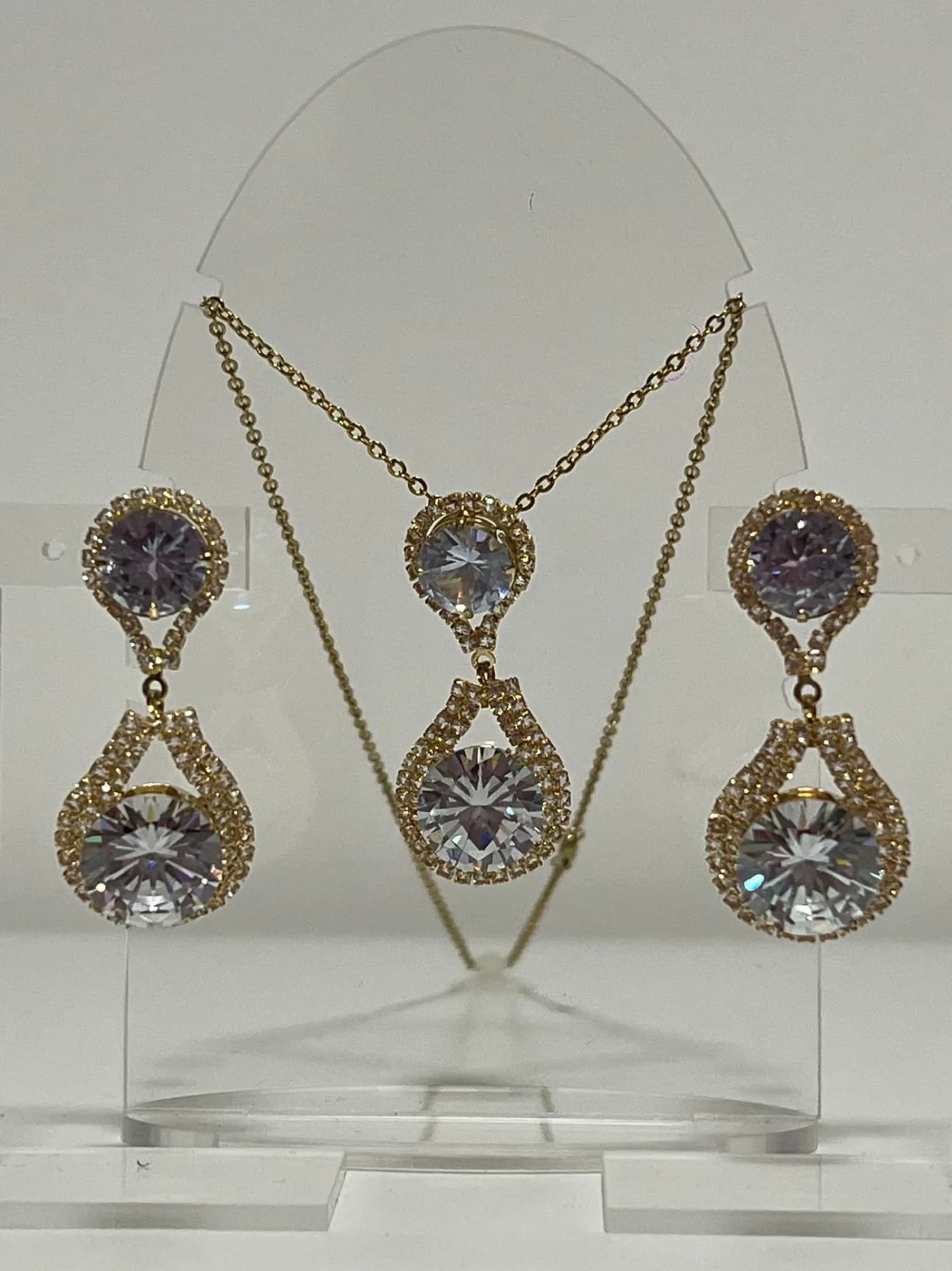 collar con aro brillgente do