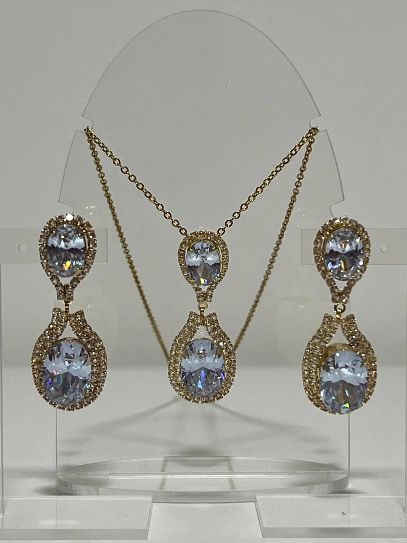 collar con aro brillgente do