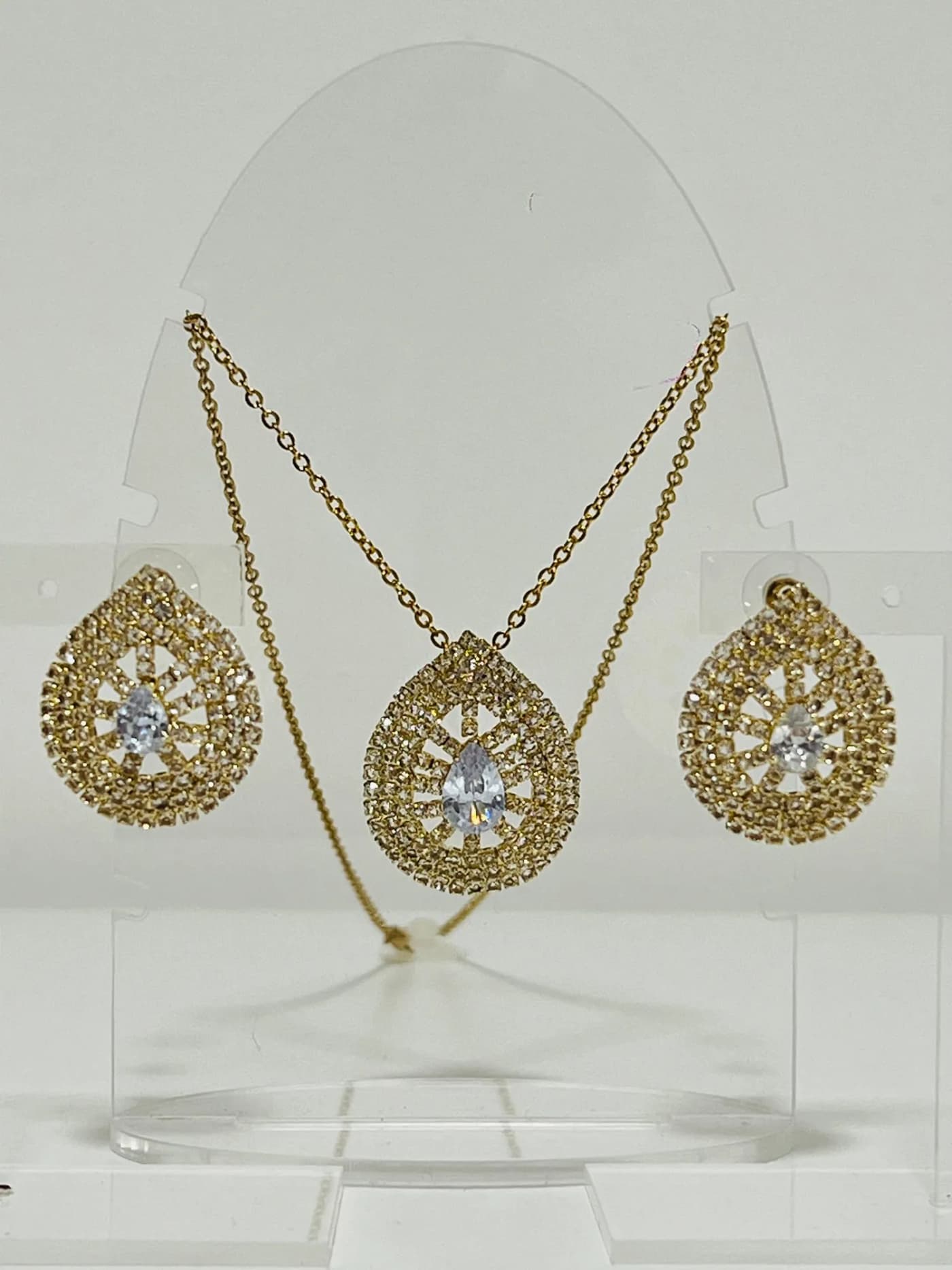 collar con aro brillgente do