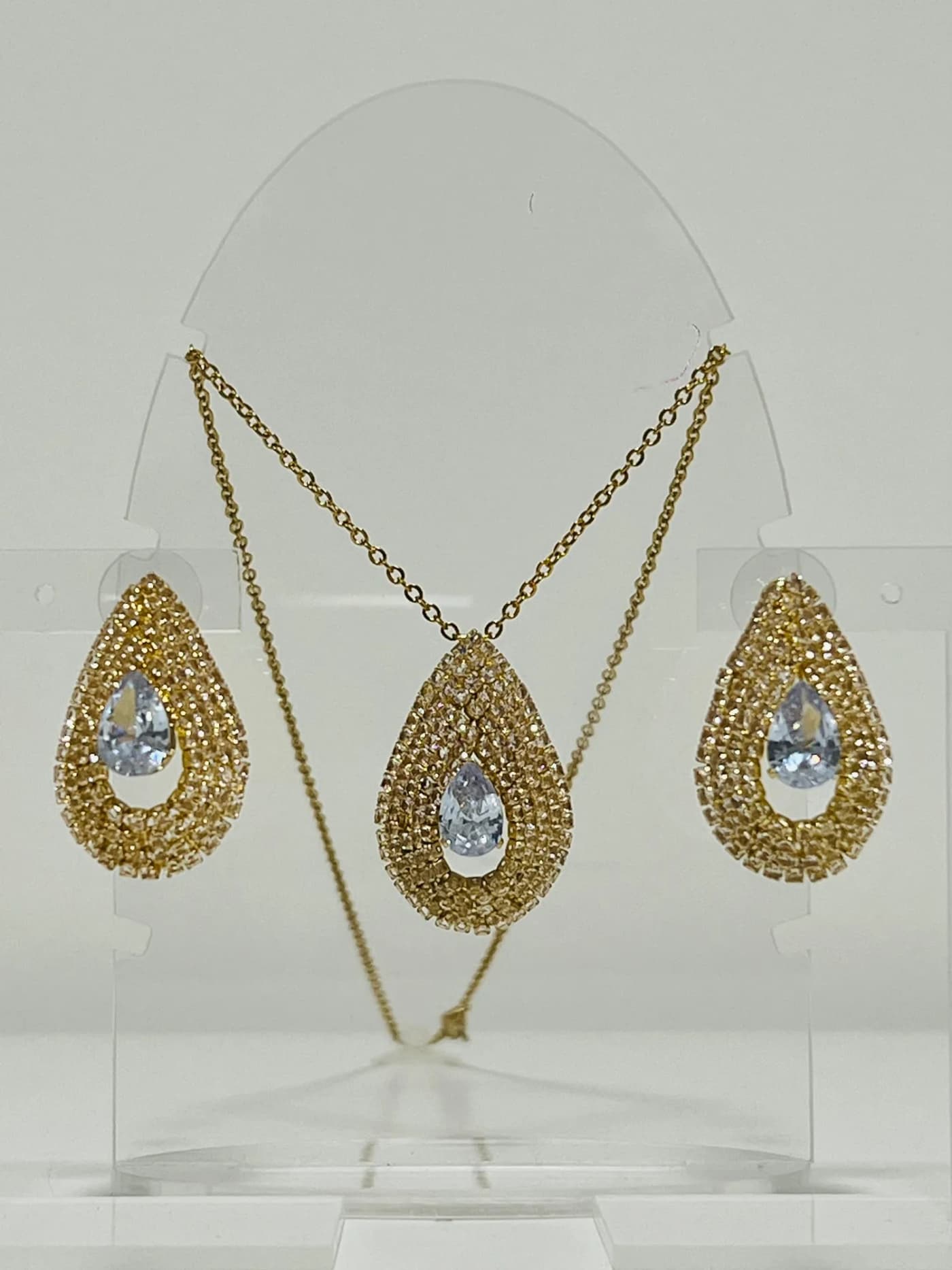 collar con aro brillgente do