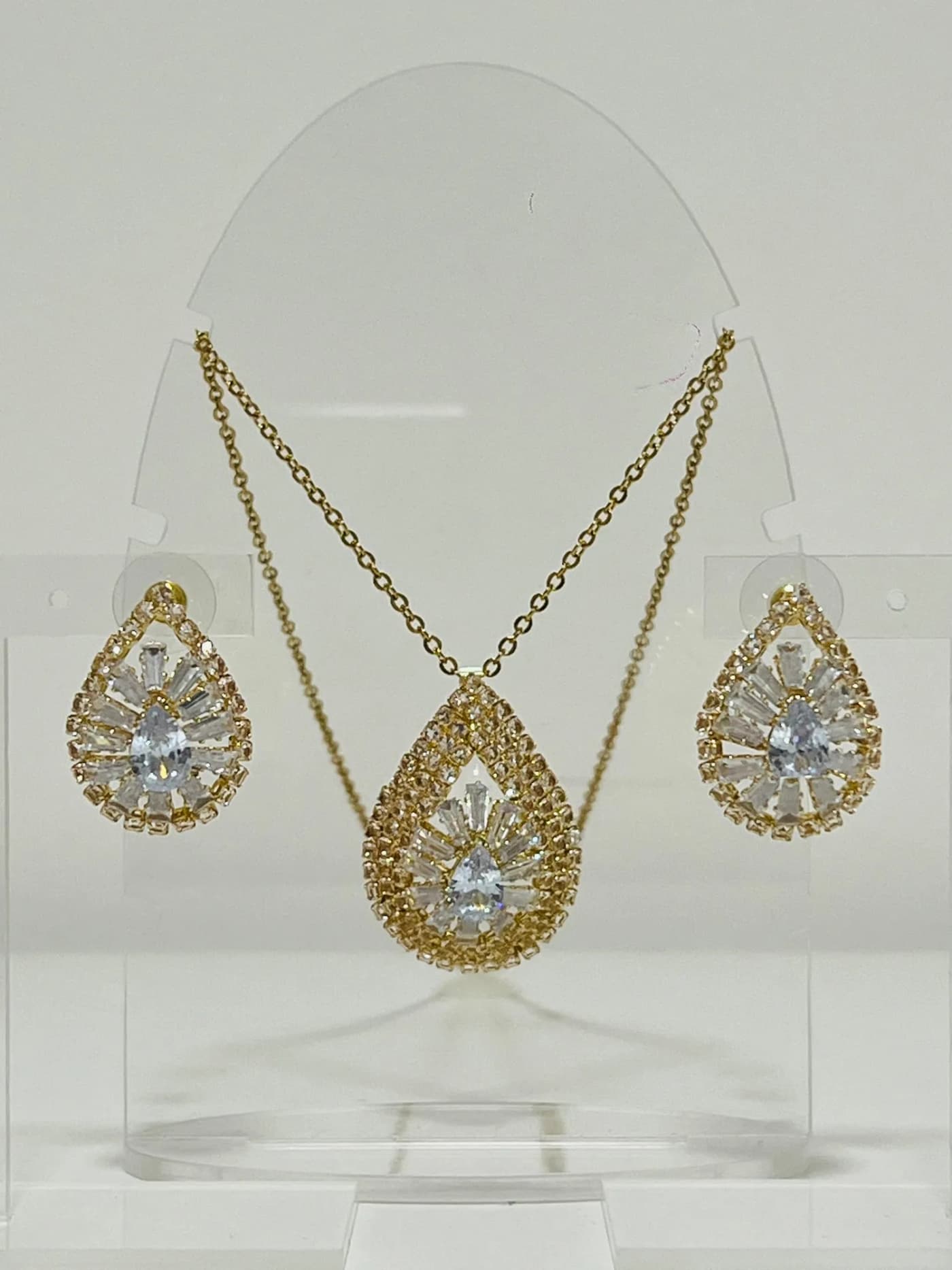 collar con aro brillgente do