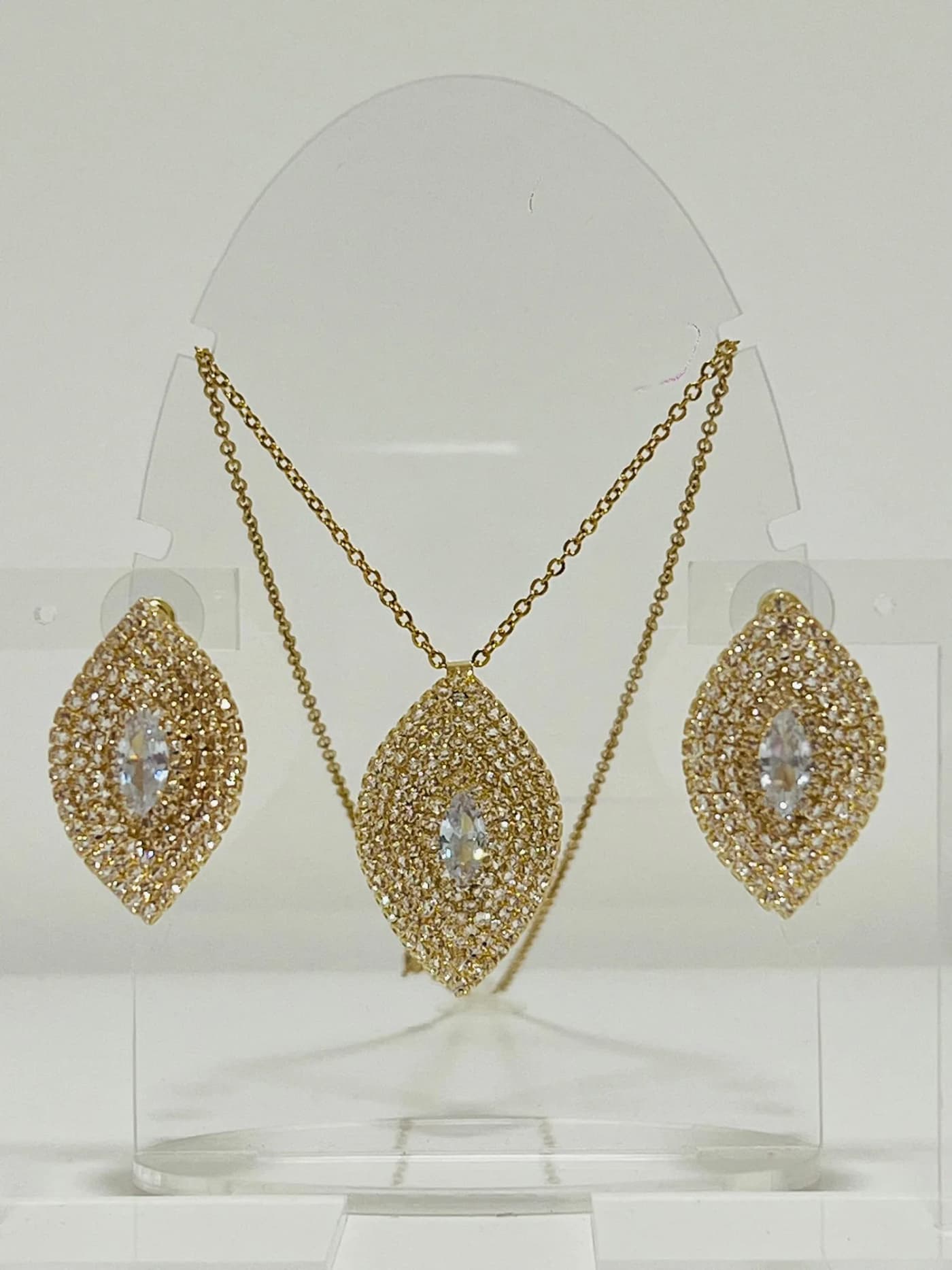 collar con aro brillgente do