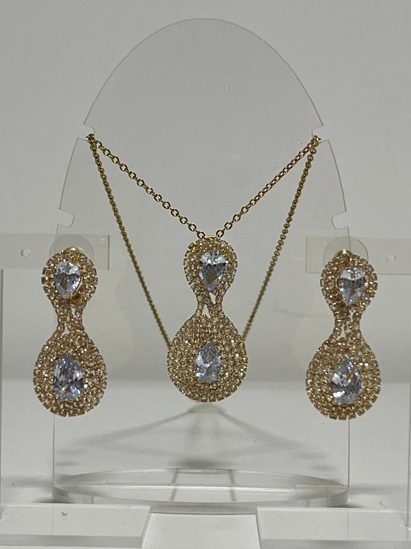 collar con aro brillgente do