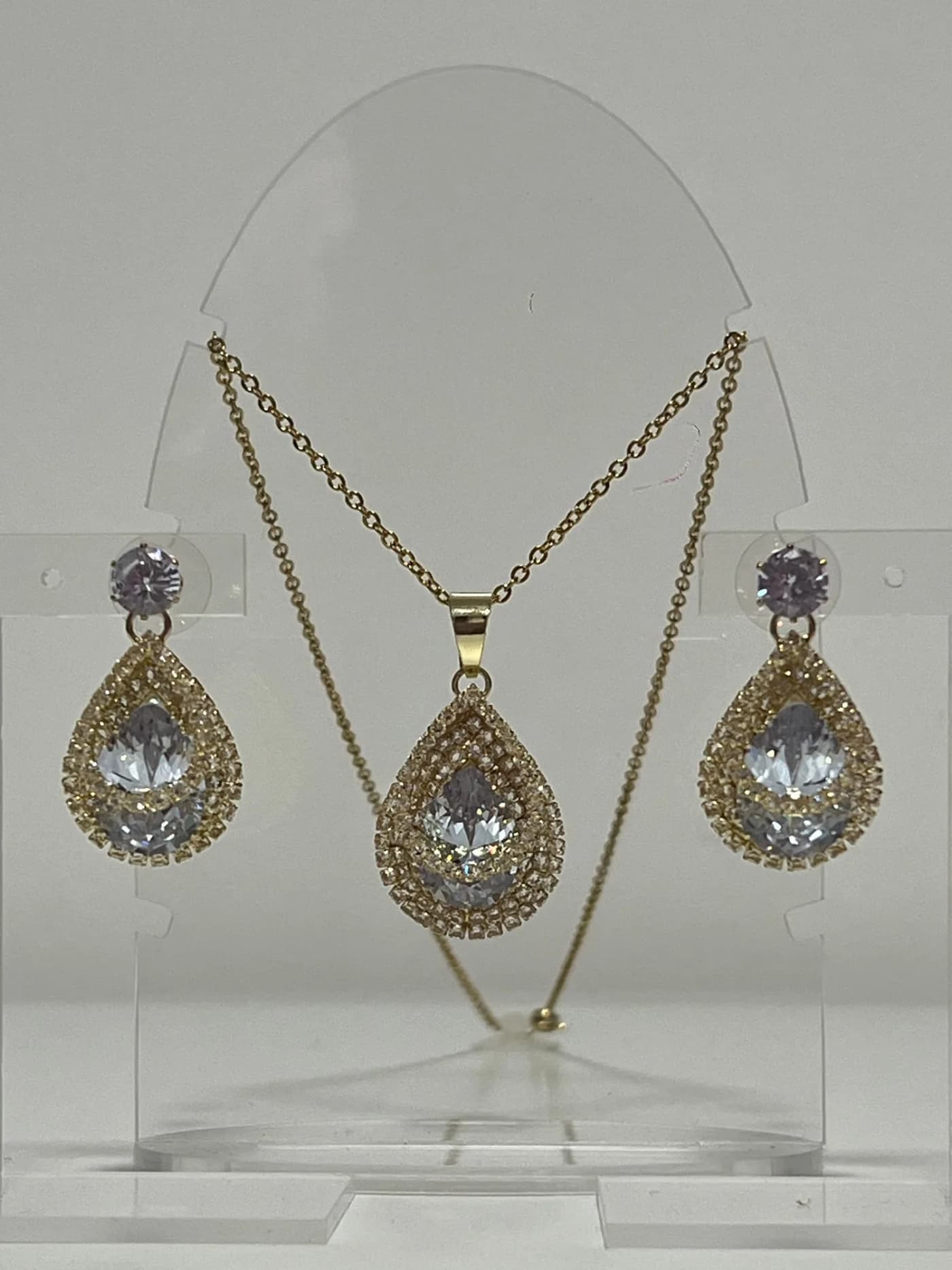 collar con aro brillgente do