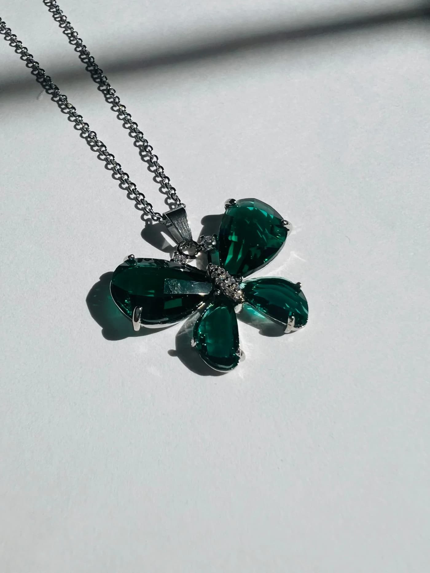 collar de mariposa p