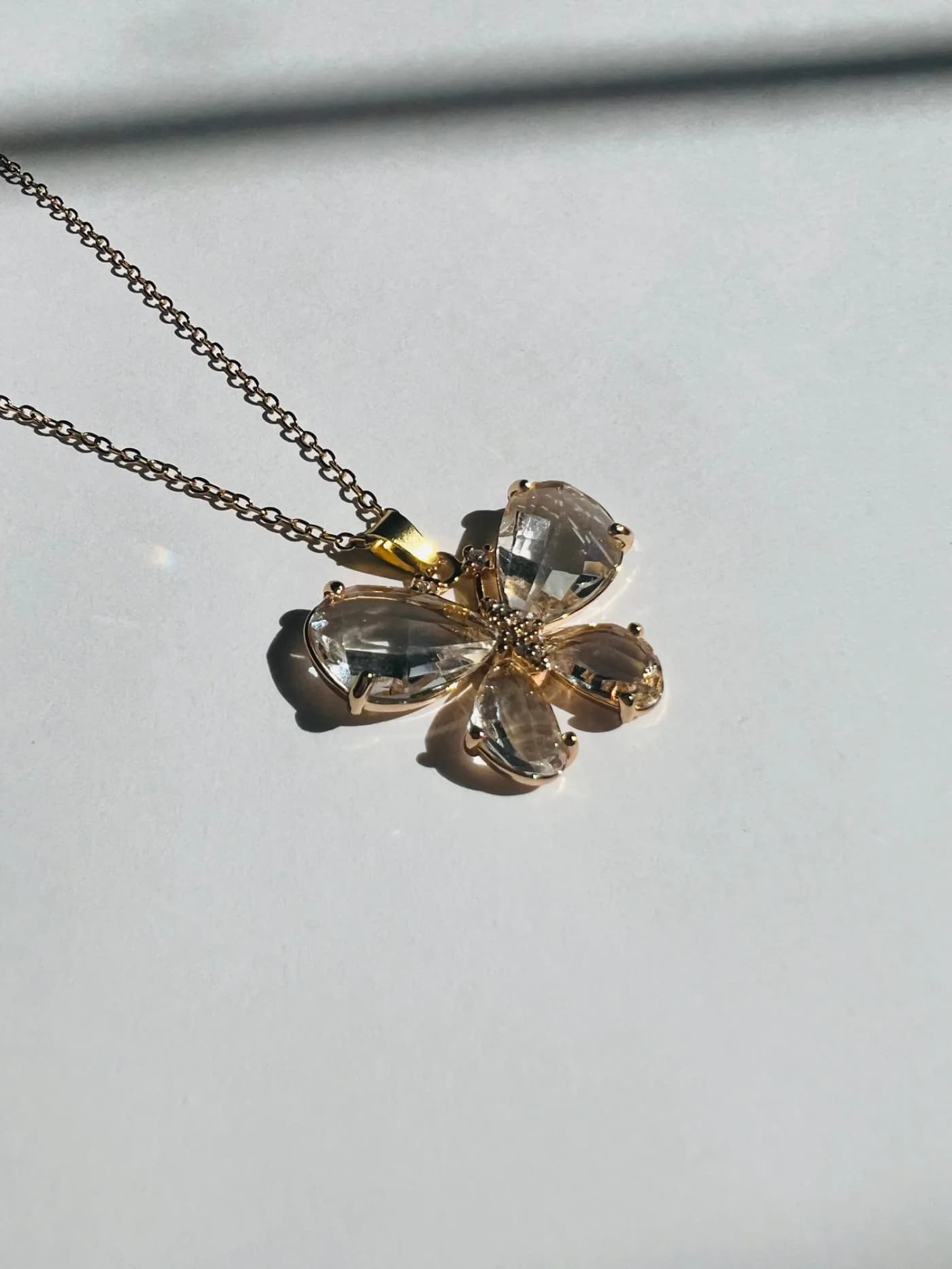 collar de mariposa do
