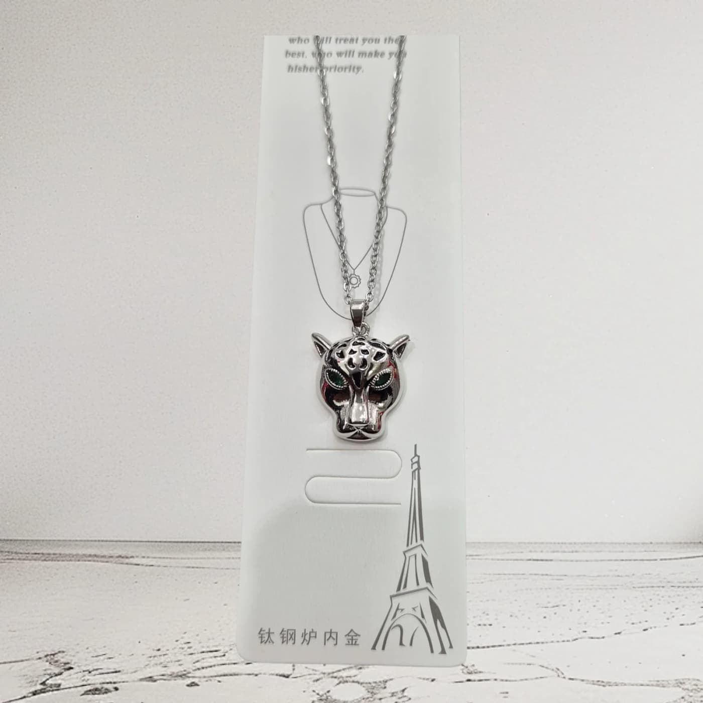 collar con dije p
