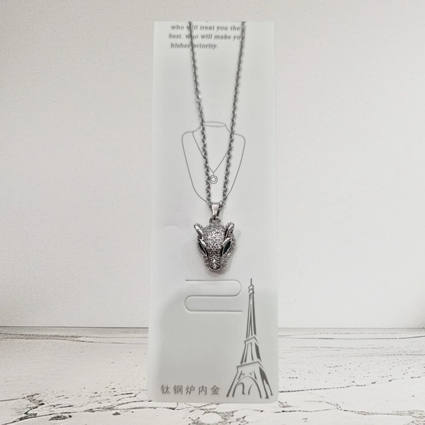 collar con dije p