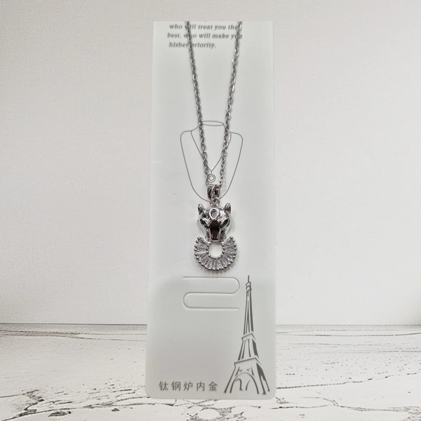 collar con dije p