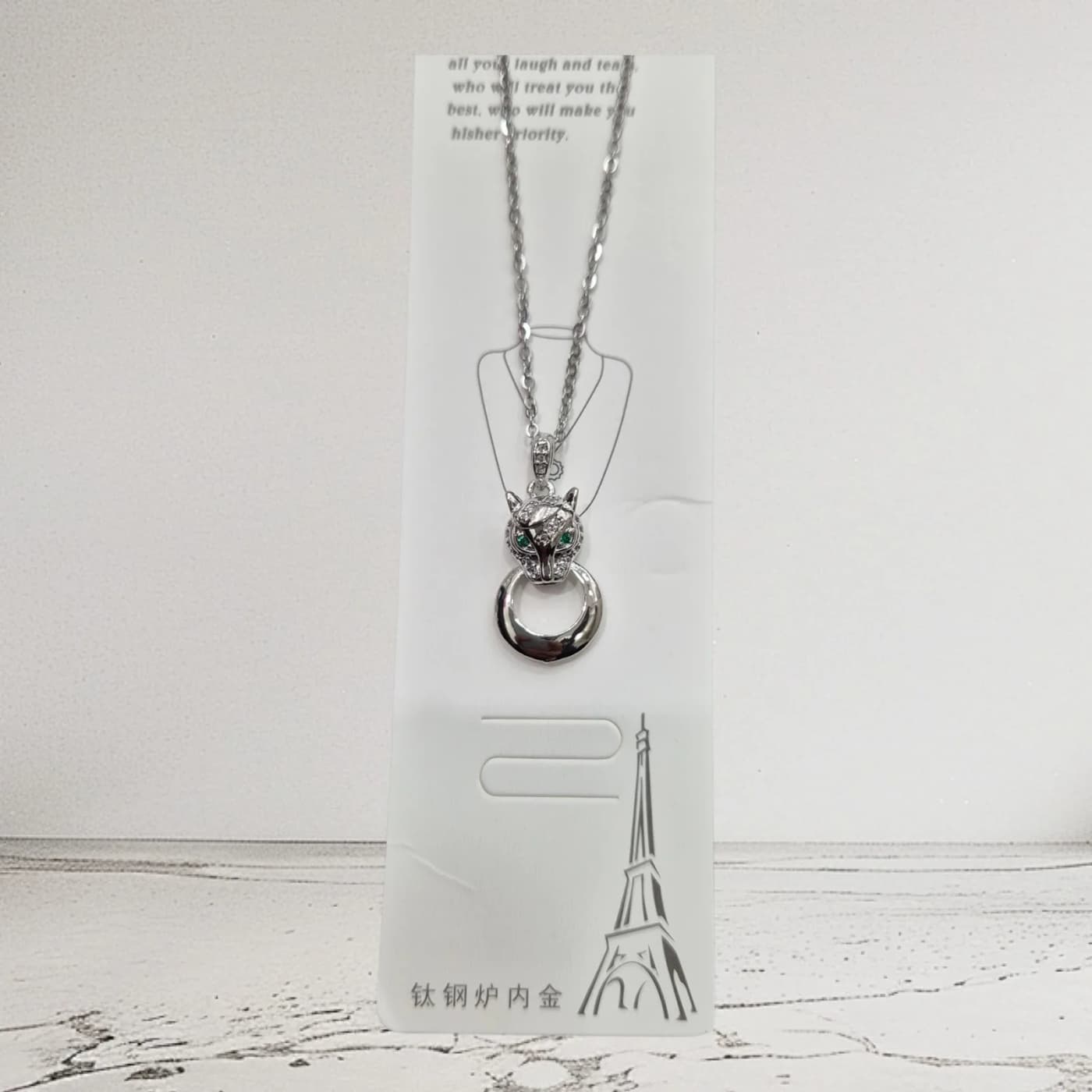 collar con dije p