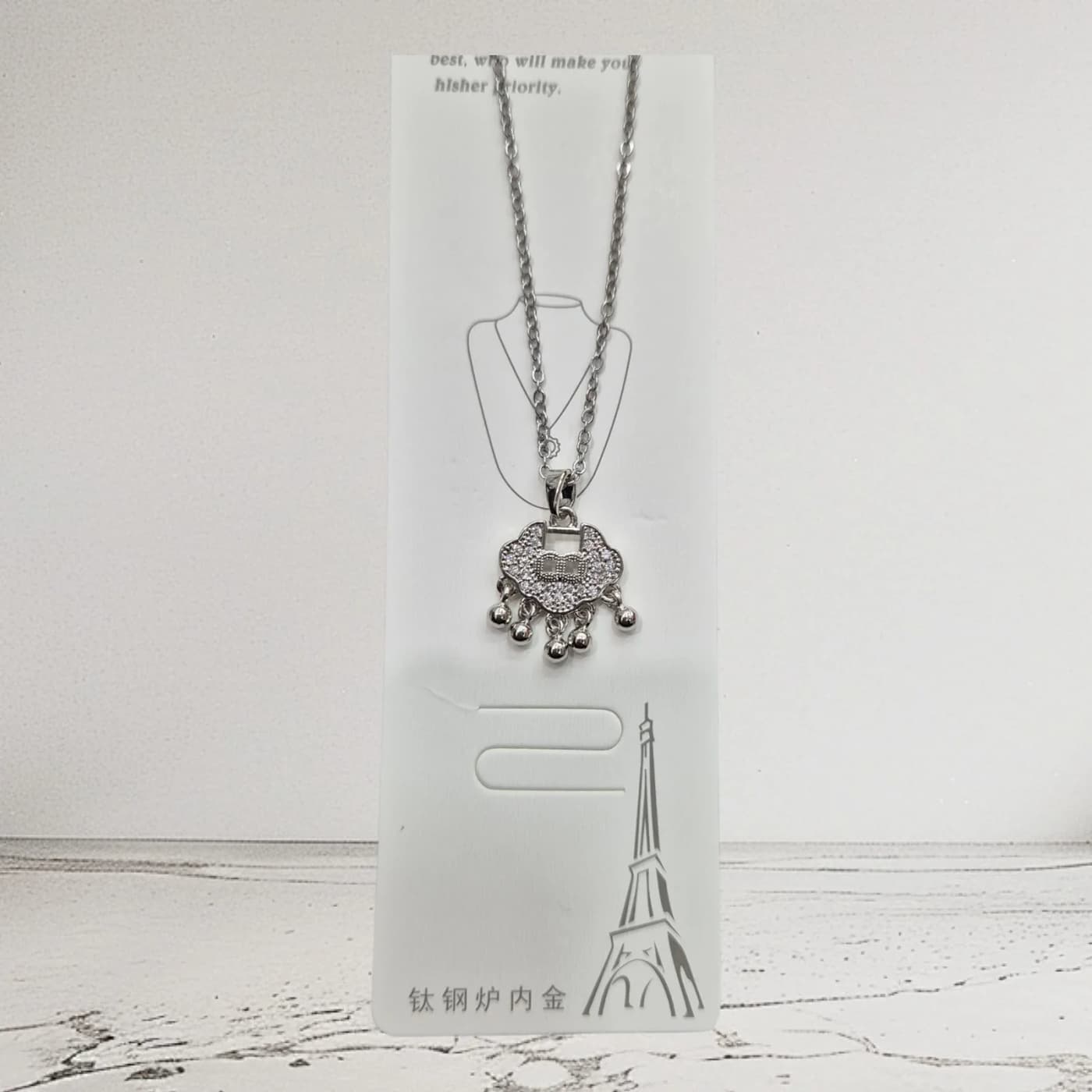 collar con dije p