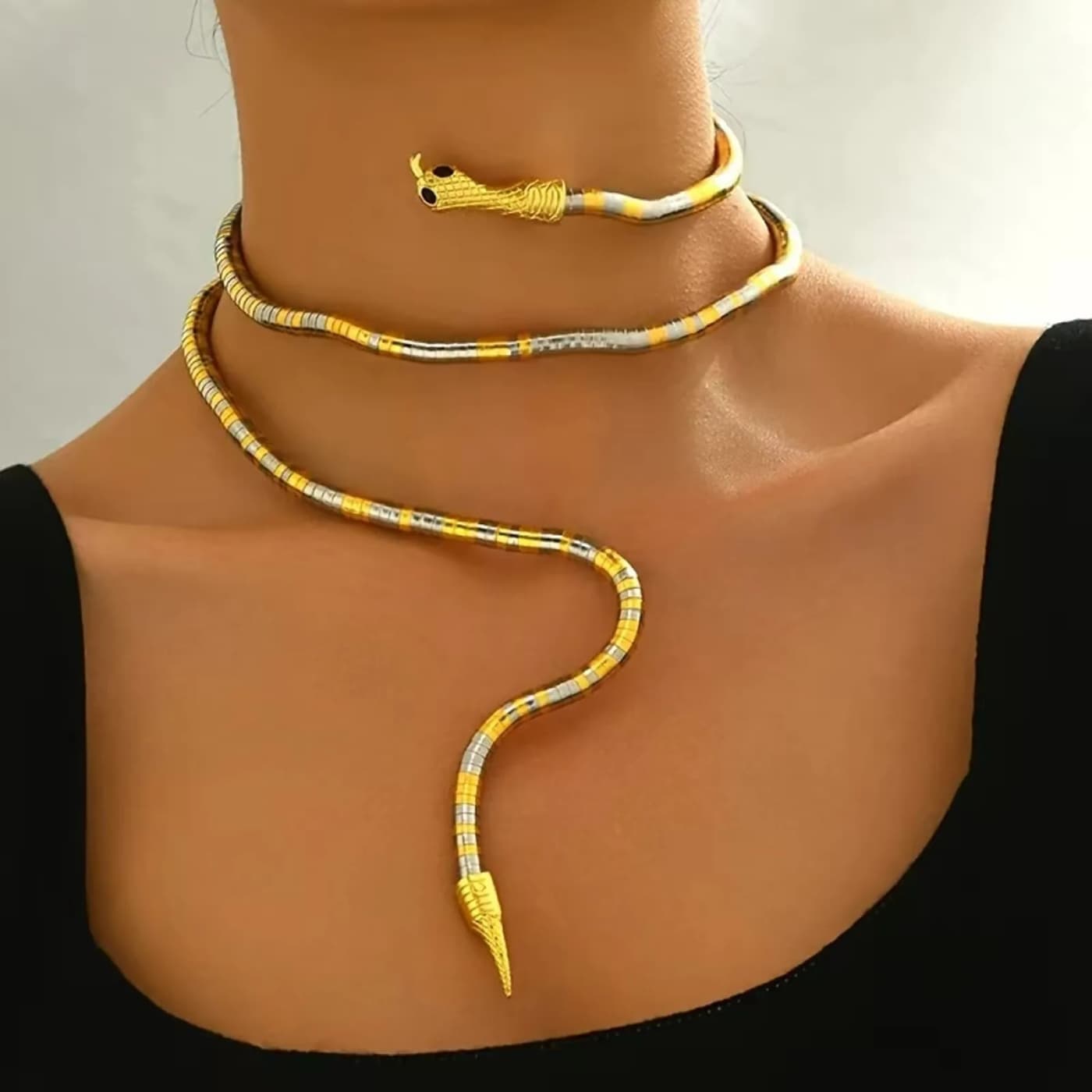 collar de serpiente do