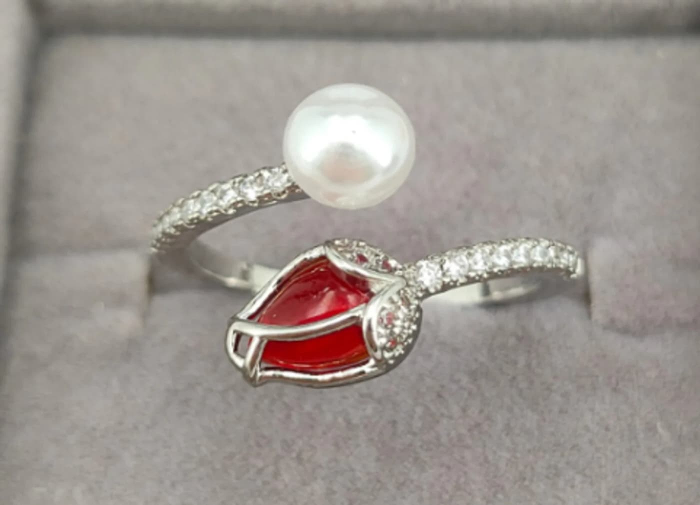 anillo pleteado con perla  ajustable