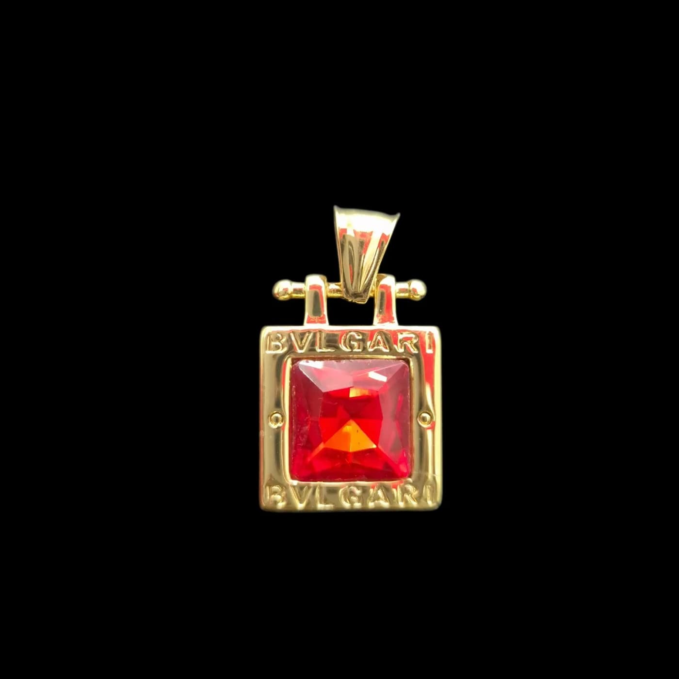 dije de bulgari do 1.9*1.9 rojo