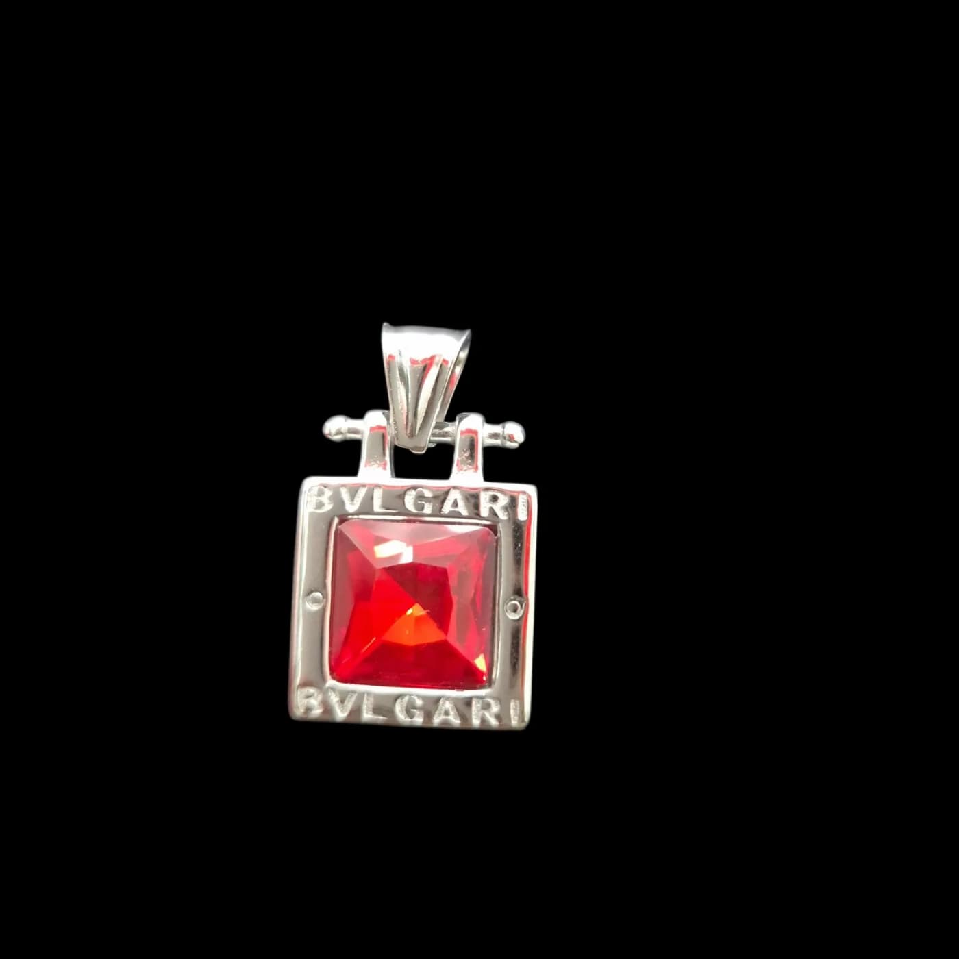dije de bulgari p 1.9*1.9 rojo