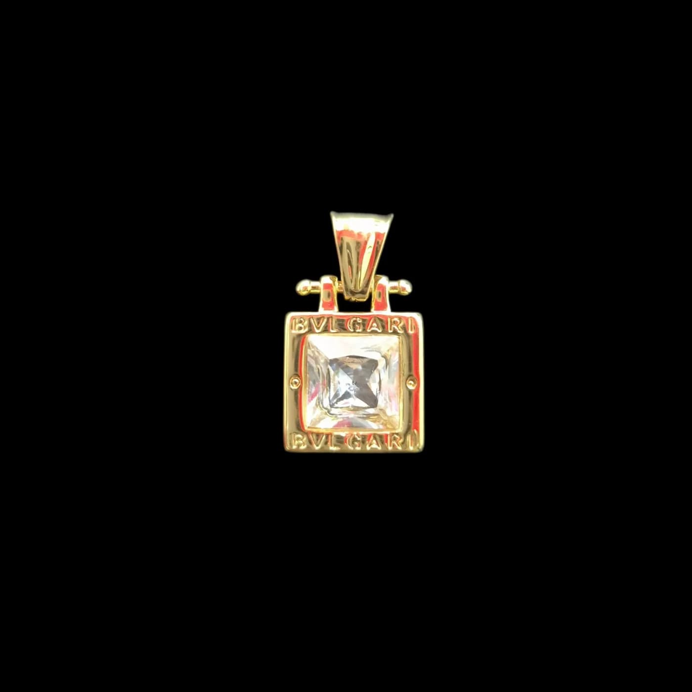 dije de bulgari do 1.5*1.5 blanco