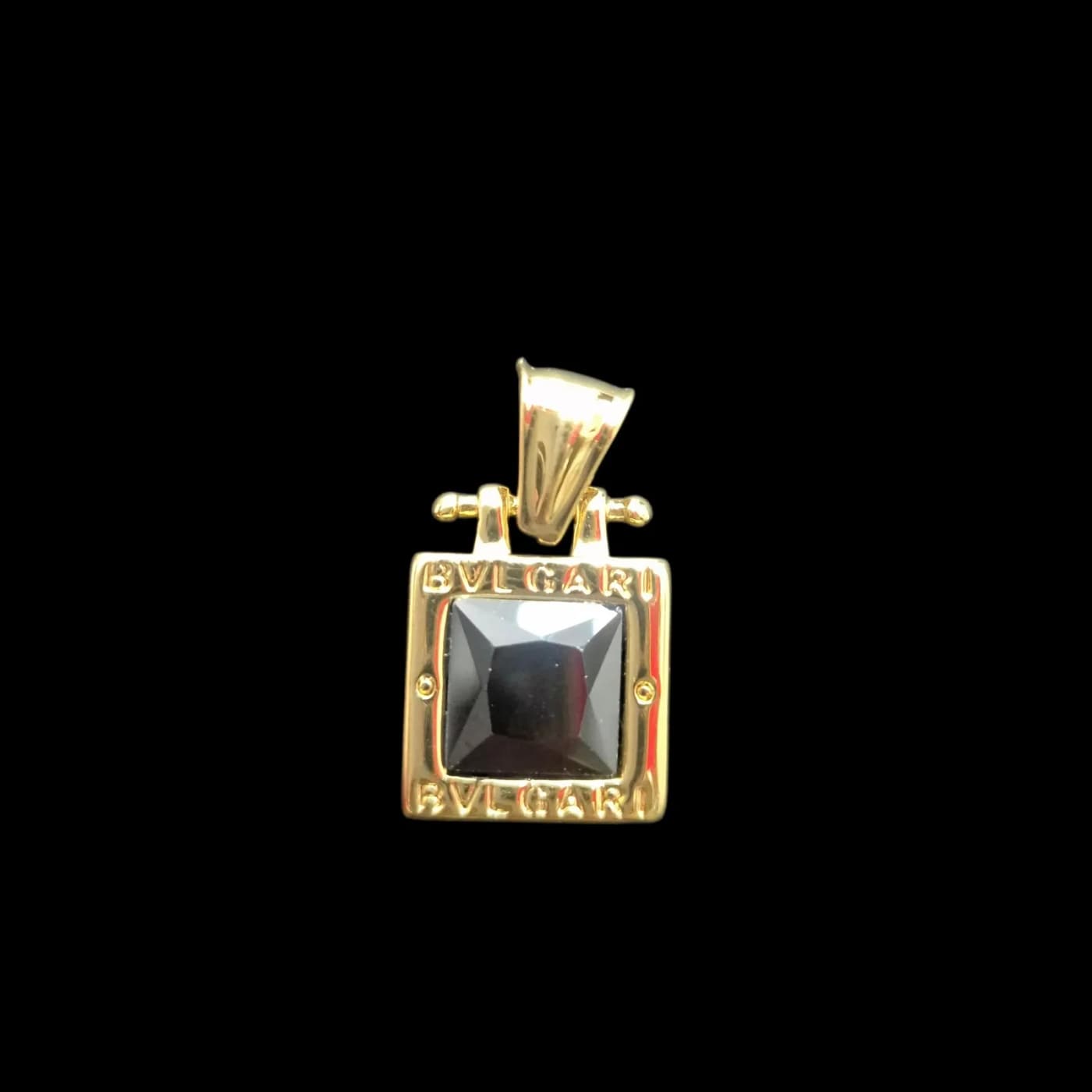 dije de bulgari do 1.5*1.5 negro
