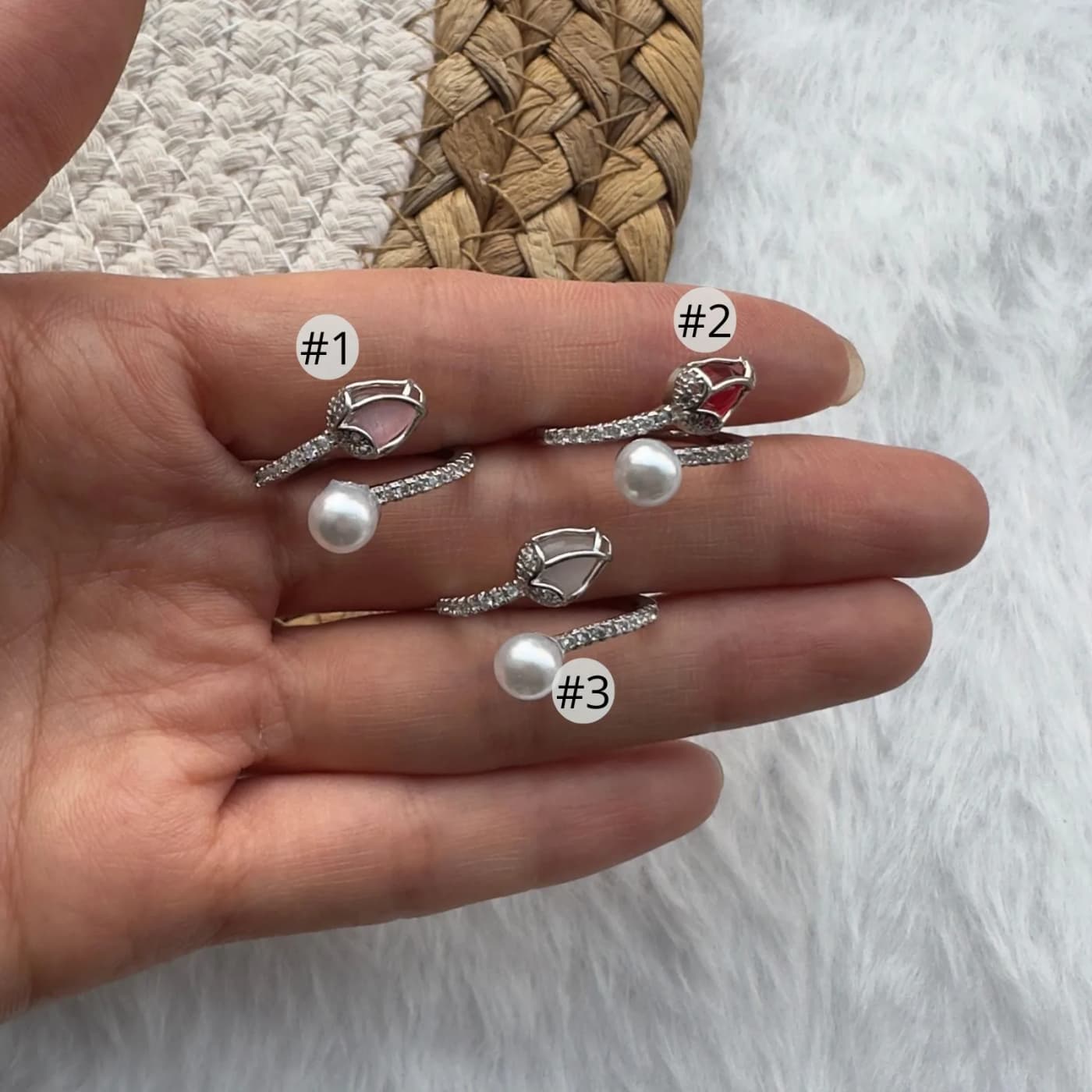 Anillo tulipan con perla