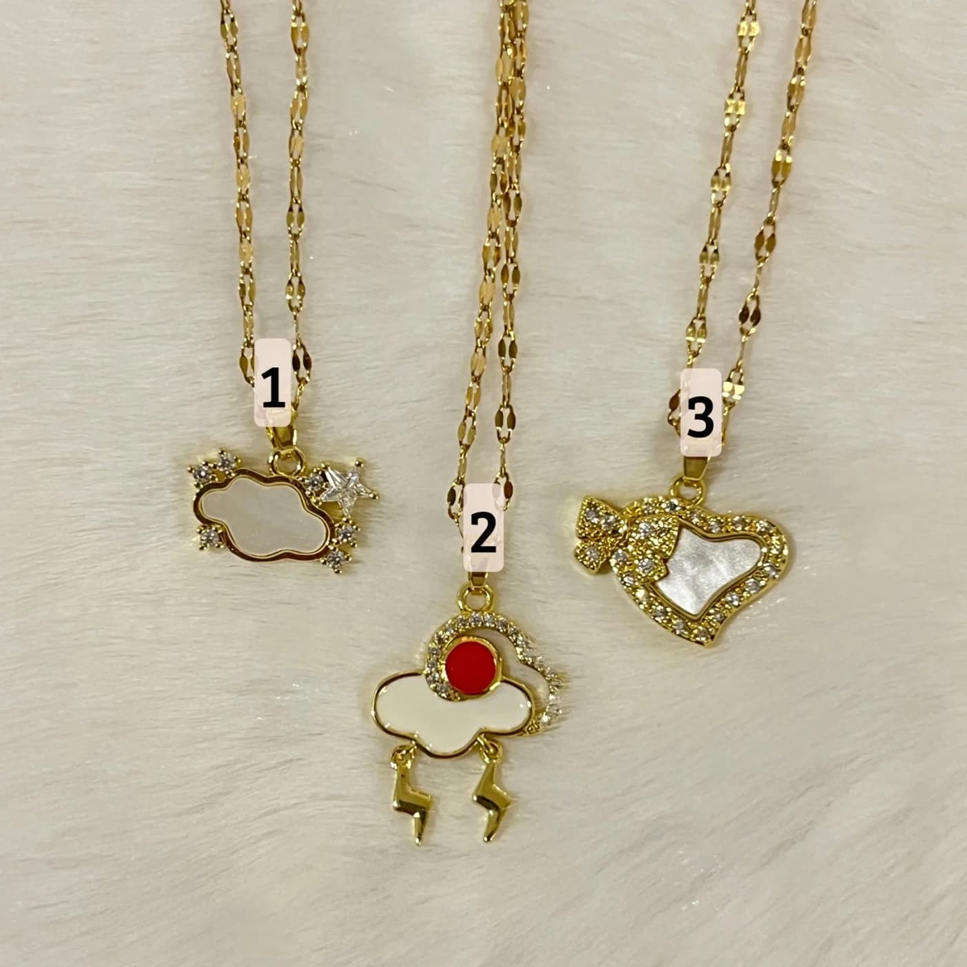 Collar nube