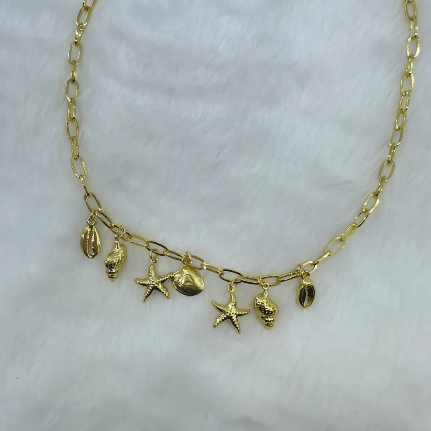 Collar con dijes de mar