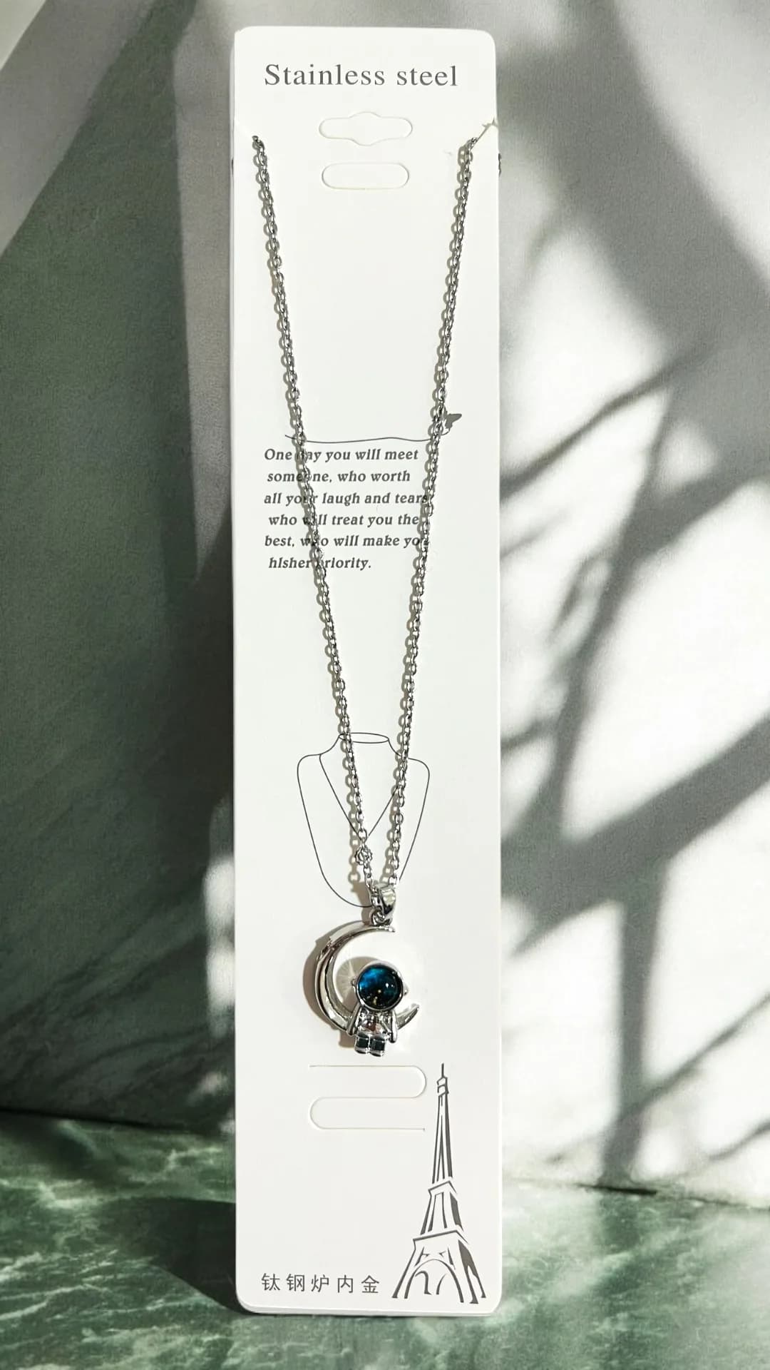 Collar astronauta