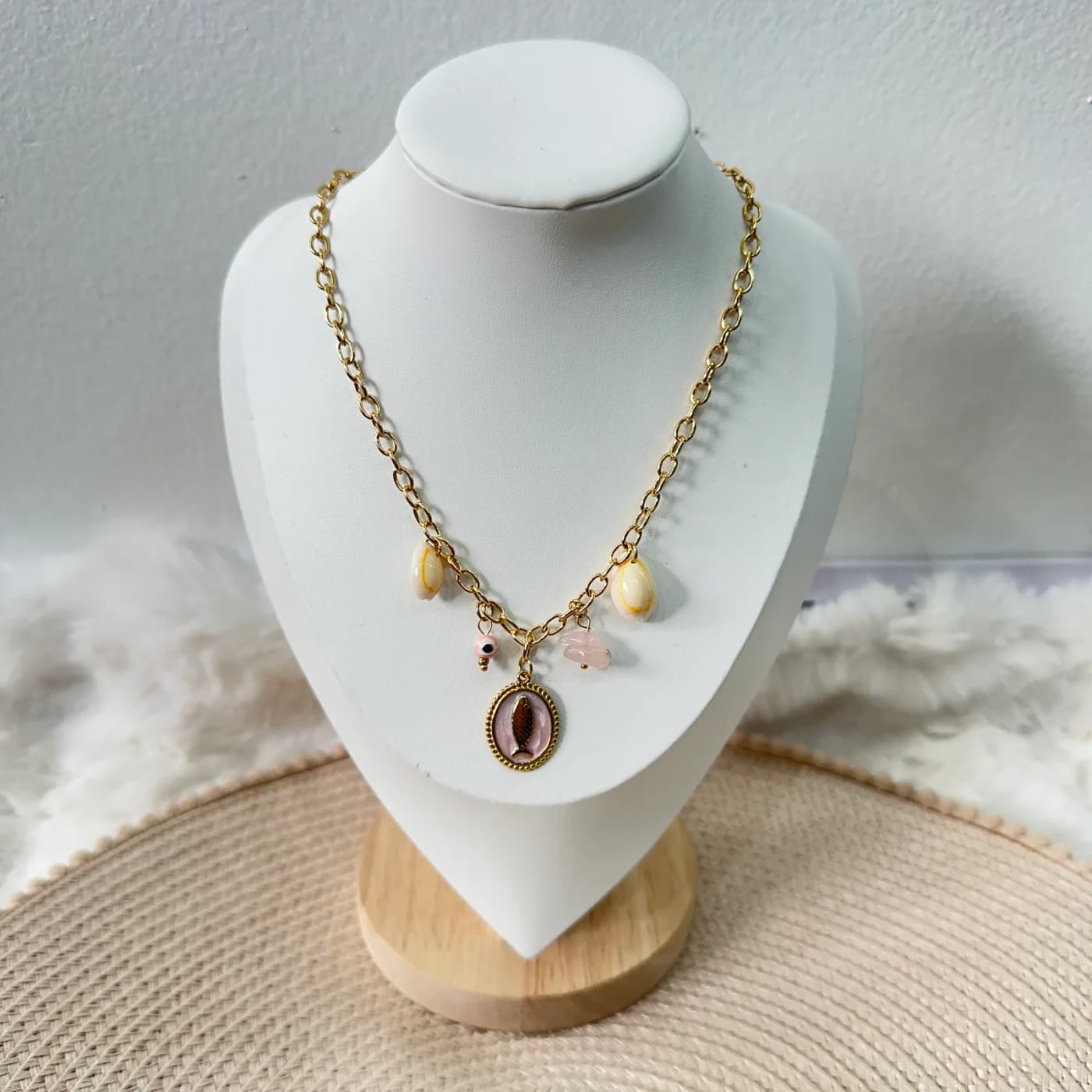 Collar con dijes de mar