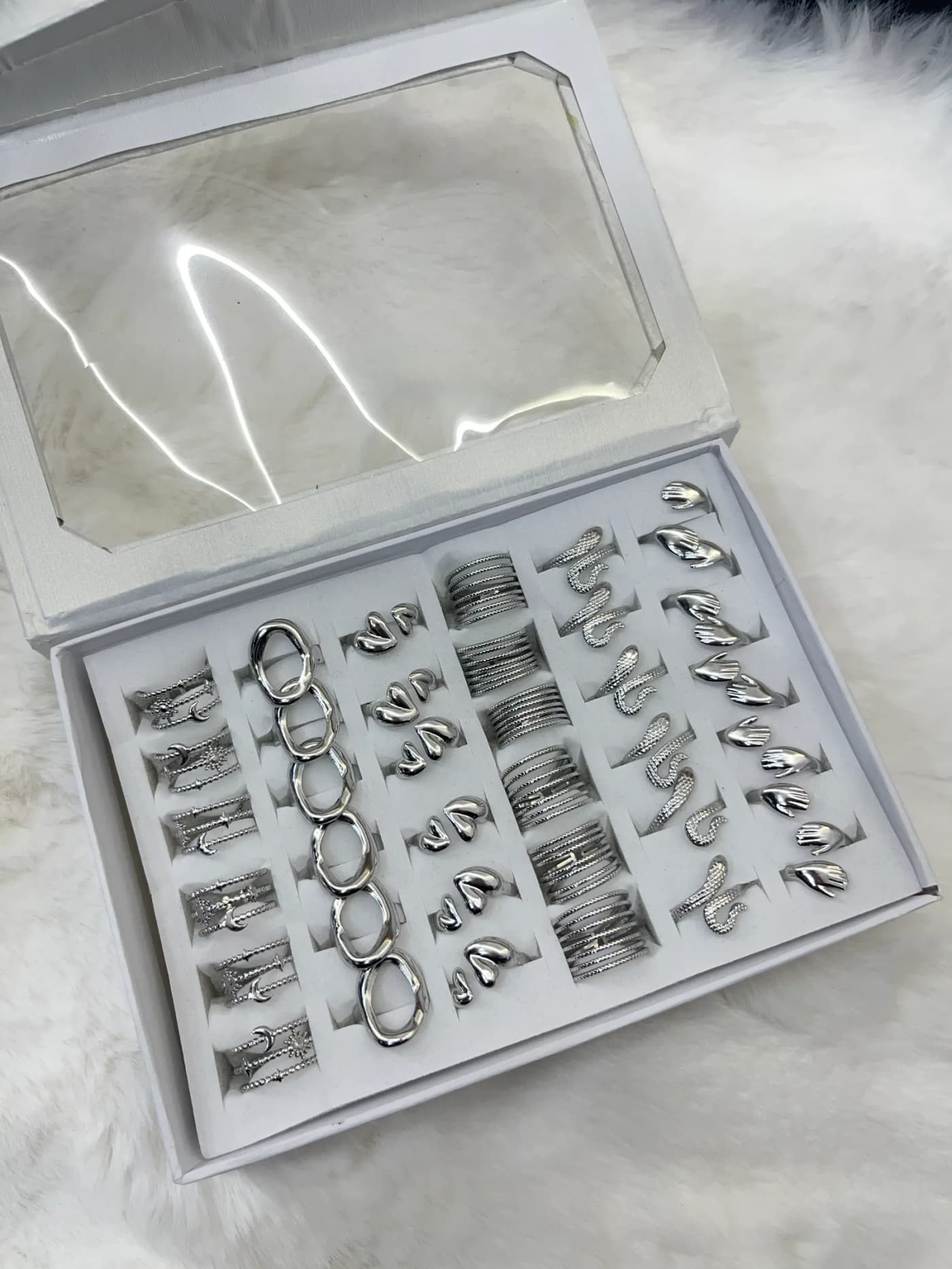 Anillo en caja