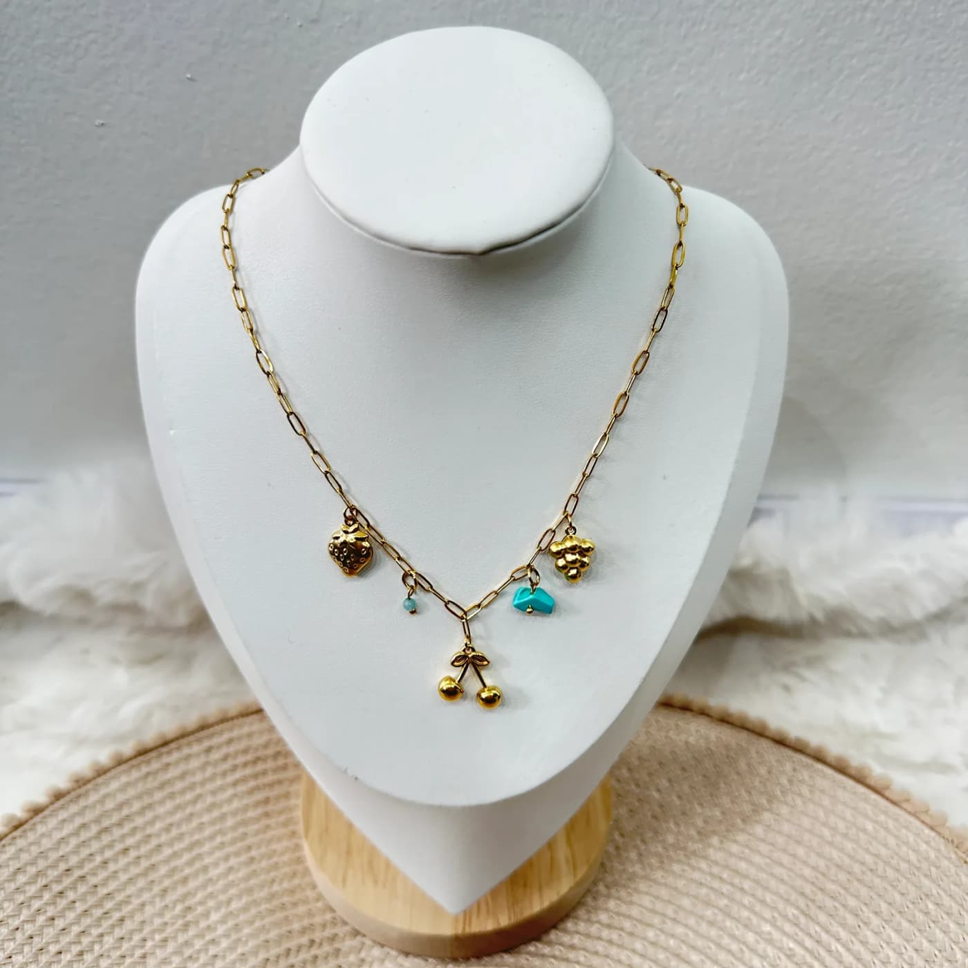 Collar con dijes de mar