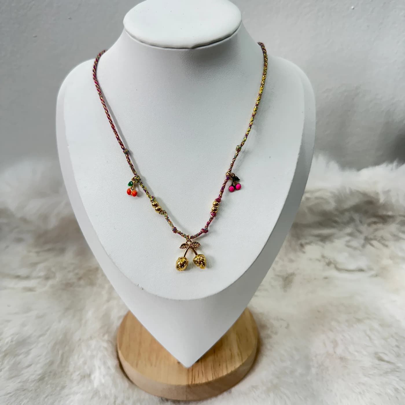 Collar cereza